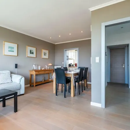 Panoramic & Modern With Sea View Апартаменты *