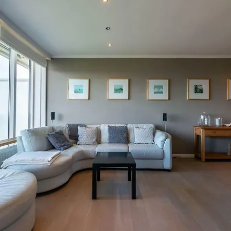 Panoramic & Modern With Sea View *